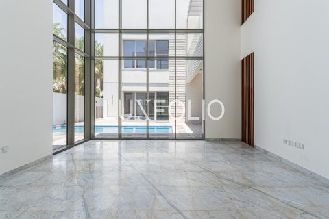 Villa in District One, Mohammed Bin Rashid City, Dubai 5 bedrooms, 724 sq.m. № 45797 - photo 3