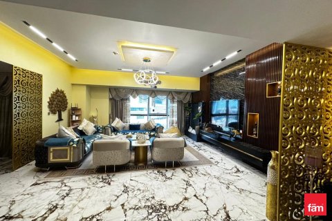 Apartment in Business Bay, Dubai 3 bedrooms, 203 sq.m. № 90380 - photo 3