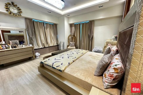 Apartment in Business Bay, Dubai 3 bedrooms, 203 sq.m. № 90380 - photo 22