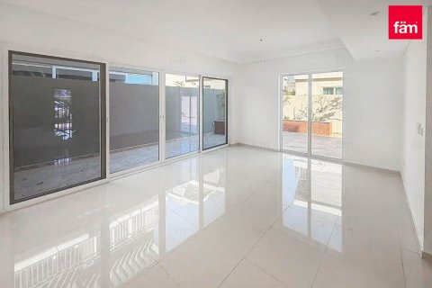 Villa en Dubai, 3 dormitorios, 189.1 m², № 90367 - foto 3