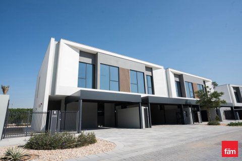 فيلا في دبي 4 غرف نوم, 398 م² رقم 90382