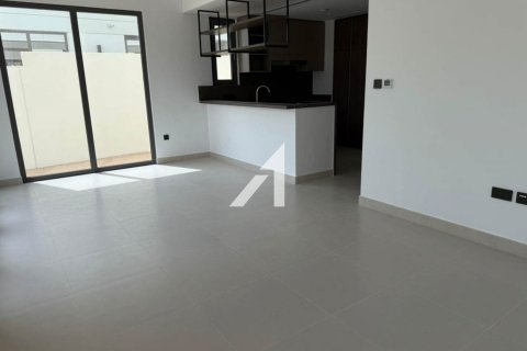 Villa à Aura, Dubai, 5 chambres, 228.1 m², № 63043 - photo 1