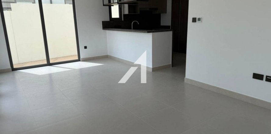 Villa à Aura, Dubai, 5 chambres, 228.1 m², № 63043