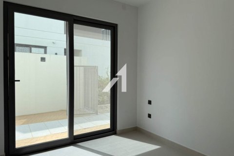 Villa à Aura, Dubai, 5 chambres, 228.1 m², № 63043 - photo 7