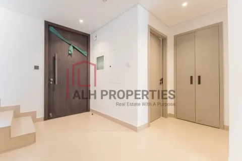 Снять в аренду таунхаус в Tilal Al Ghaf, Дубай: 3 спальни, 140м², № 93278 - фото 12