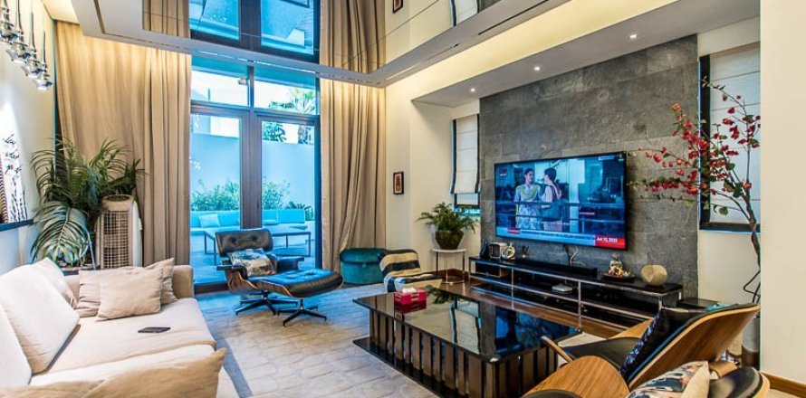 Villa à Dubai, 4 chambres, 388.7 m², № 2609
