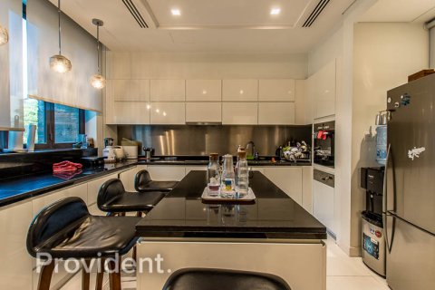 Villa à Dubai, 4 chambres, 388.7 m², № 2609 - photo 8
