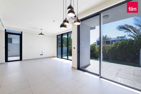 Villa in Dubai Hills Estate, Dubai 3 bedrooms, 287.8 sq.m. № 114108 - photo 11