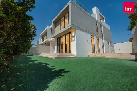 Villa in Dubai Hills Estate, Dubai 3 bedrooms, 287.8 sq.m. № 114108 - photo 2