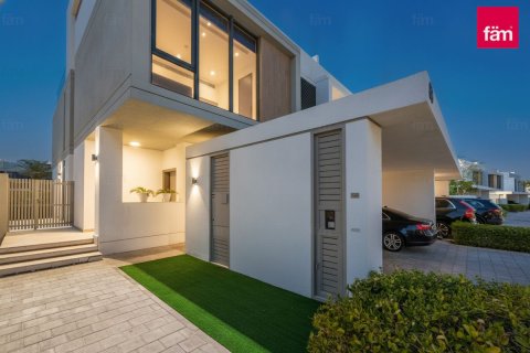 Villa in Dubai Hills Estate, Dubai 3 bedrooms, 287.8 sq.m. № 114108