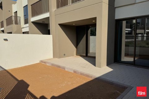 Townhouse in Dubai 3 bedrooms, 161 sq.m. № 58354 - photo 2