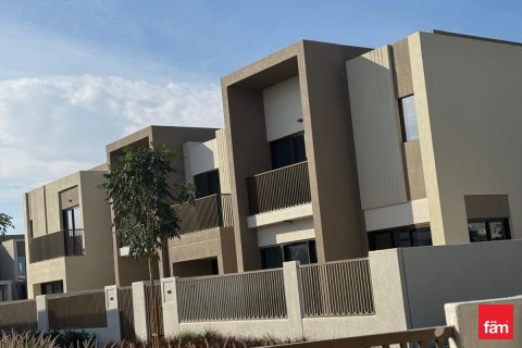 Townhouse in Dubai 3 bedrooms, 161 sq.m. № 58354 - photo 3