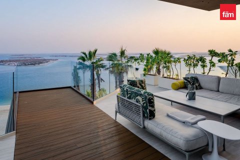 Villa in The World Islands, Dubai 6 bedrooms, 2279.1 sq.m. № 12028 - photo 10