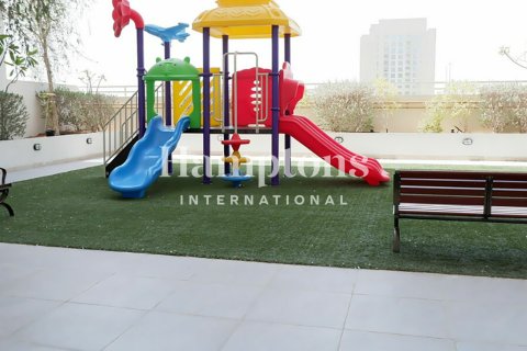 Apartment in Murooj Al Furjan, Al Furjan, Dubai 2 bedrooms, 106.13981944 sq.m. № 63223 - photo 10