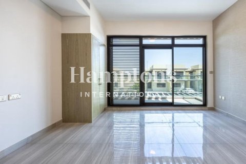 Снять в аренду таунхаус в DAMAC Hills (Akoya by DAMAC), Дубай: 4 спальни, 323.95276100м², № 63224 - фото 5