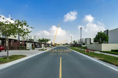 Apartment in EMAAR South, Dubai South (Dubai World Central), Dubai 3 bedrooms, 247 sq.m. № 70307 - photo 27