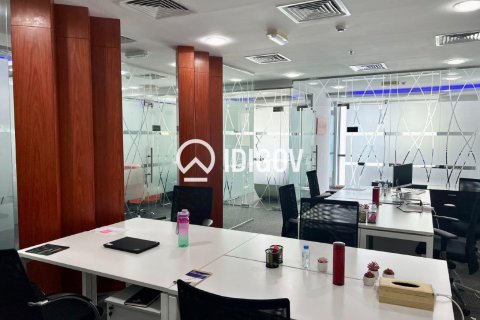 Oficina en Business Bay, Dubai, 127.28 m², № 134711 - foto 8