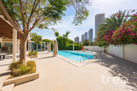 Villa in Meadows, Dubai 6 bedrooms, 566.71 sq.m. № 134706 - photo 23