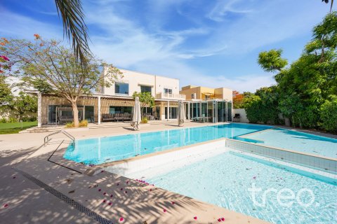 Villa in Meadows, Dubai 6 bedrooms, 566.71 sq.m. № 134706