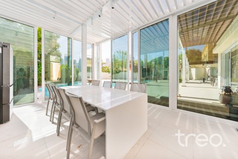 Villa in Meadows, Dubai 6 bedrooms, 566.71 sq.m. № 134706 - photo 22