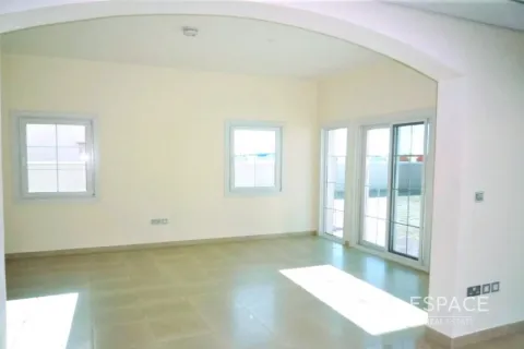 Villa in Jumeirah Village Triangle, Dubai 2 bedrooms, 278 sq.m. № 62132 - photo 5