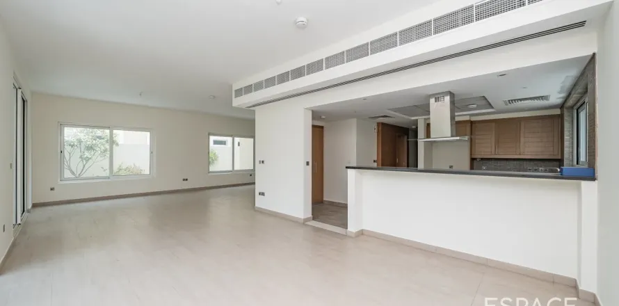 Villa in Legacy Nova Villas, Jumeirah Park, Dubai 4 bedrooms, 455 sq.m. № 62131