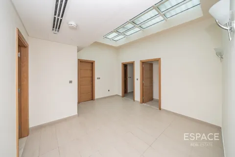 Villa in Legacy Nova Villas, Jumeirah Park, Dubai 4 bedrooms, 455 sq.m. № 62131 - photo 6