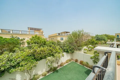 Villa in Legacy Nova Villas, Jumeirah Park, Dubai 4 bedrooms, 455 sq.m. № 62131 - photo 18
