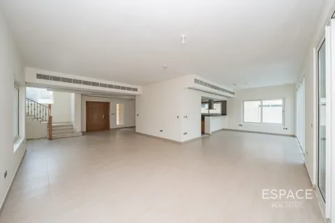 Villa in Legacy Nova Villas, Jumeirah Park, Dubai 4 bedrooms, 455 sq.m. № 62131 - photo 2