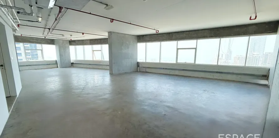 Office in Jumeirah Lake Towers, Dubai 140 sq.m. № 62130