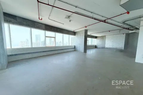 Office in Jumeirah Lake Towers, Dubai 140 sq.m. № 62130 - photo 3
