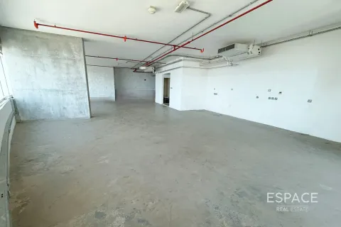 Office in Jumeirah Lake Towers, Dubai 140 sq.m. № 62130 - photo 2