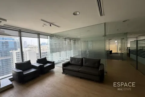 Office in The Citadel Tower, Business Bay, Dubai 102 sq.m. № 62129 - photo 4