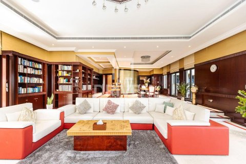 Villa in Signature Villas, Palm Jumeirah, Dubai 6 bedrooms, 1244.62 sq.m. № 128845 - photo 3