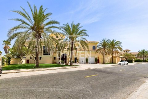 Villa in Signature Villas, Palm Jumeirah, Dubai 6 bedrooms, 1244.62 sq.m. № 128845 - photo 30