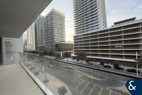 Apartment in EMAAR Beachfront, Dubai Harbour, Dubai 2 bedrooms, 122 sq.m. № 98766 - photo 14