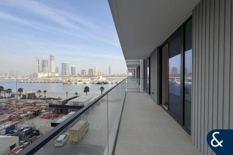 Apartment in EMAAR Beachfront, Dubai Harbour, Dubai 2 bedrooms, 122 sq.m. № 98766 - photo 11