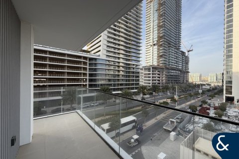 Apartment in EMAAR Beachfront, Dubai Harbour, Dubai 2 bedrooms, 122 sq.m. № 98766 - photo 15