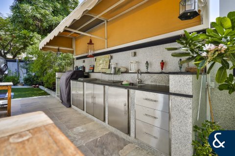 Villa en Meadows, Dubai, 5 dormitorios, 391 m², № 98765 - foto 17