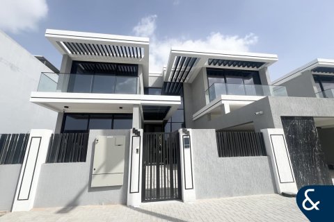 Villa in Al Furjan, Dubai 5 bedrooms, 600 sq.m. № 98768
