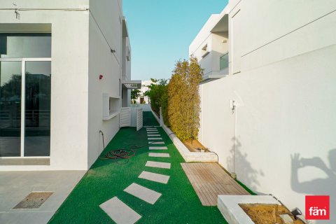 Townhouse in Dubai 3 bedrooms, 290.6 sq.m. № 59073 - photo 17