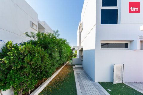 Townhouse in Dubai 3 bedrooms, 290.6 sq.m. № 59073 - photo 13