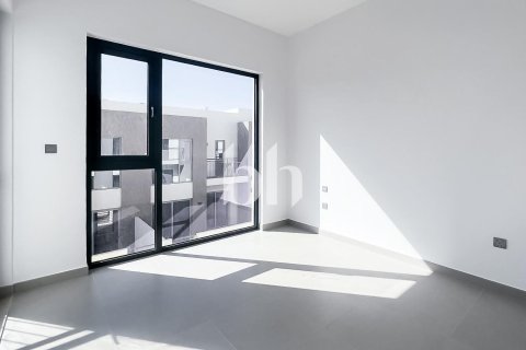 Townhouse in Arabian Ranches 2, Dubai 3 bedrooms, 140 sq.m. № 142272 - photo 7