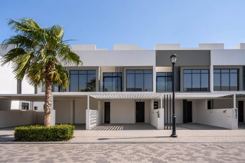 Villa in Jumeirah Luxury, Jumeirah Golf Estates, Dubai 4 bedrooms, 318.6 sq.m. № 142274