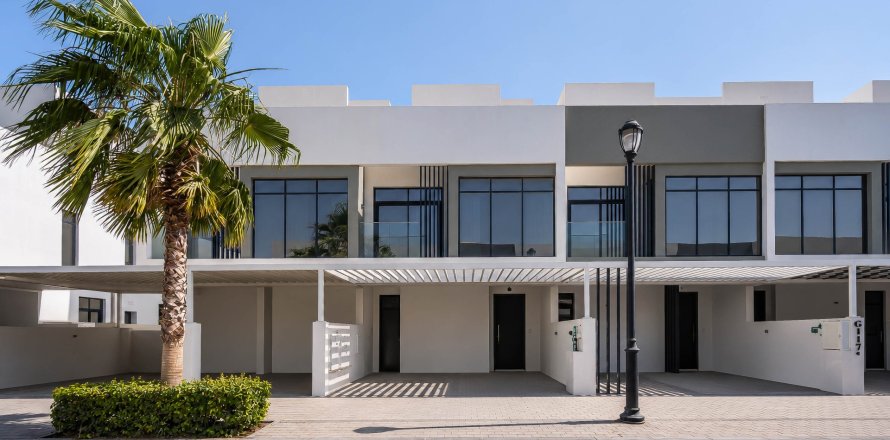Villa in Jumeirah Luxury, Jumeirah Golf Estates, Dubai 4 bedrooms, 318.6 sq.m. № 142274
