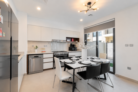 Townhouse in Arabian Ranches 2, Dubai 4 bedrooms, 220 sq.m. № 142271 - photo 7