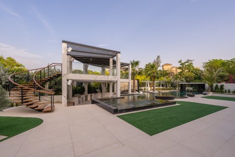 Villa in Al Barari, Dubai 6 bedrooms, 1579.35 sq.m. № 142275 - photo 24