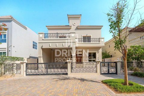 Villa à The Villa, Dubai, 5 chambres, 555 m², № 130063