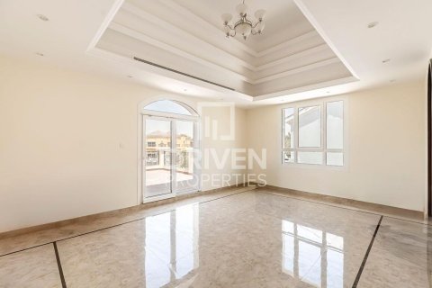 Villa in Hacienda, The Villa, Dubai 5 bedrooms, 944.73 sq.m. № 130060 - photo 12
