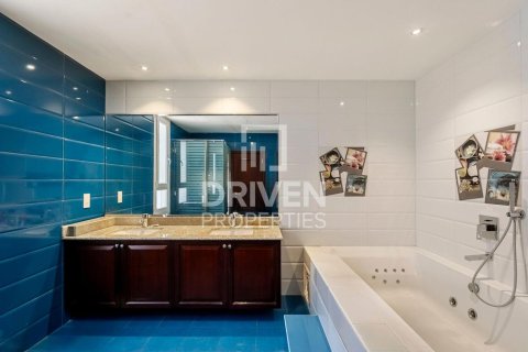 Villa in Hacienda, The Villa, Dubai 5 bedrooms, 944.73 sq.m. № 130060 - photo 21
